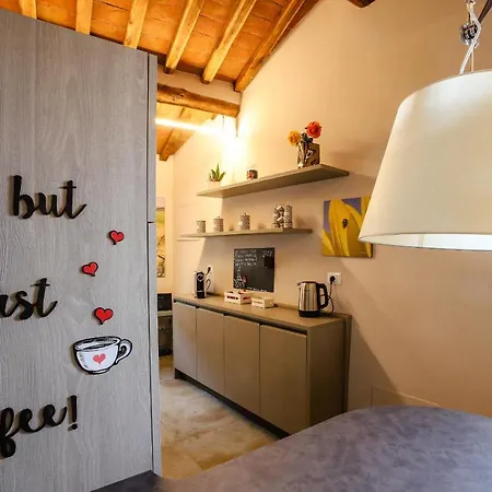 La Finestra Sulla Torre Lägenhet